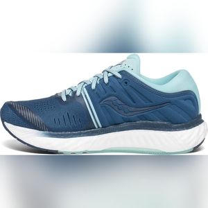SAUCONY Women's Hurricane 22 9M